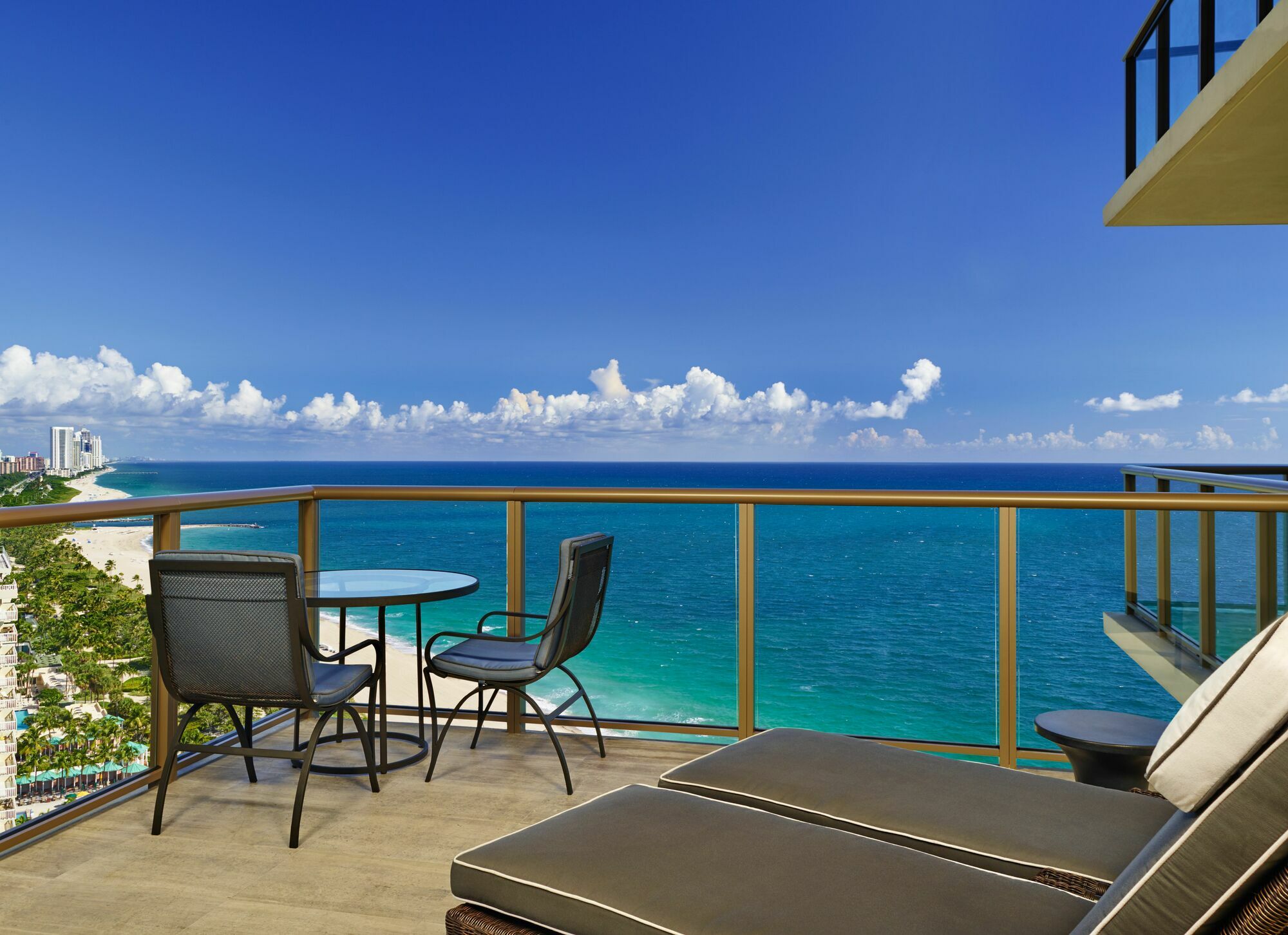 The St. Regis Bal Harbour Resort Miami Beach Pokoj fotografie